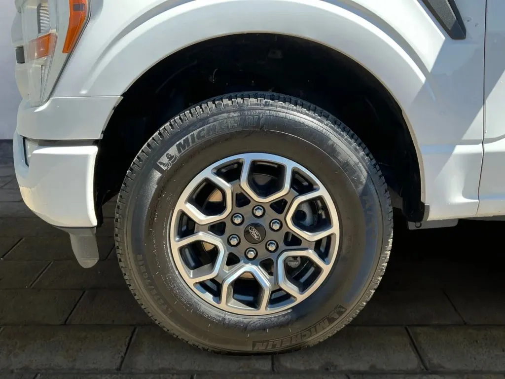 Ford F-150 photo 25