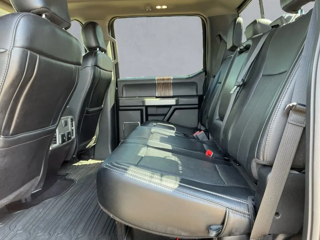 Ford F-150 photo 14