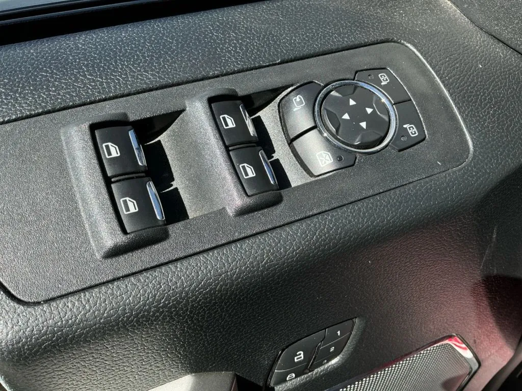 Ford F-150 photo 11