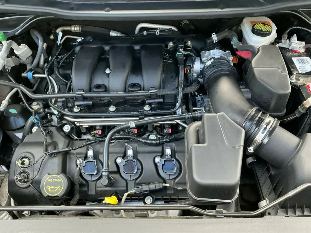 Ford Explorer photo 24