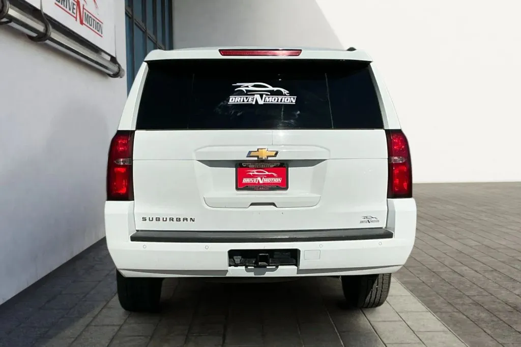 More photos of 2019 Chevrolet Suburban LT Sport Utility 4D at Drive N-Motion Greeley, CO