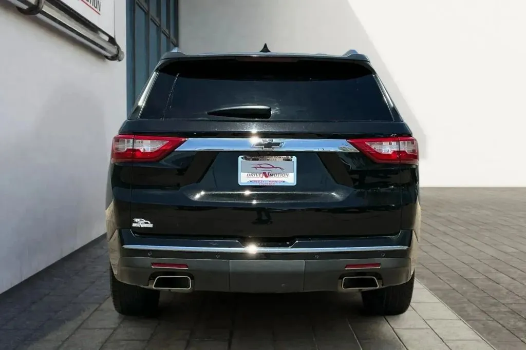 More photos of 2019 Chevrolet Traverse High Country Sport Utility 4D at Drive N-Motion Greeley, CO