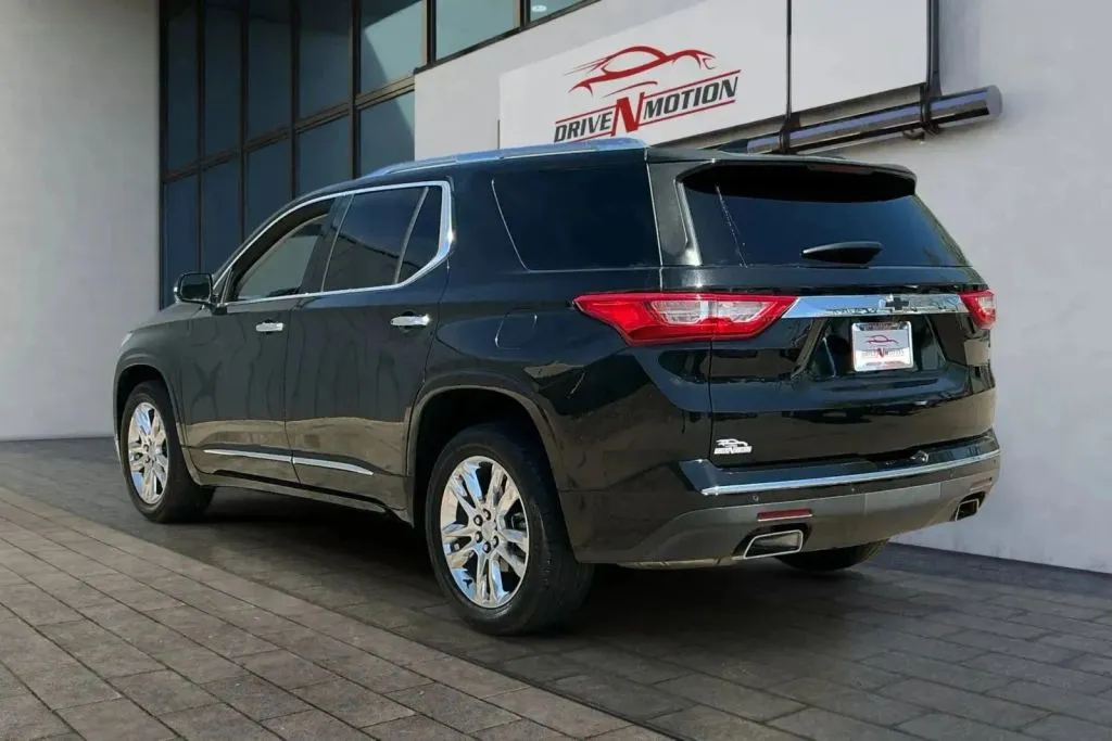 More photos of 2019 Chevrolet Traverse High Country Sport Utility 4D at Drive N-Motion Greeley, CO