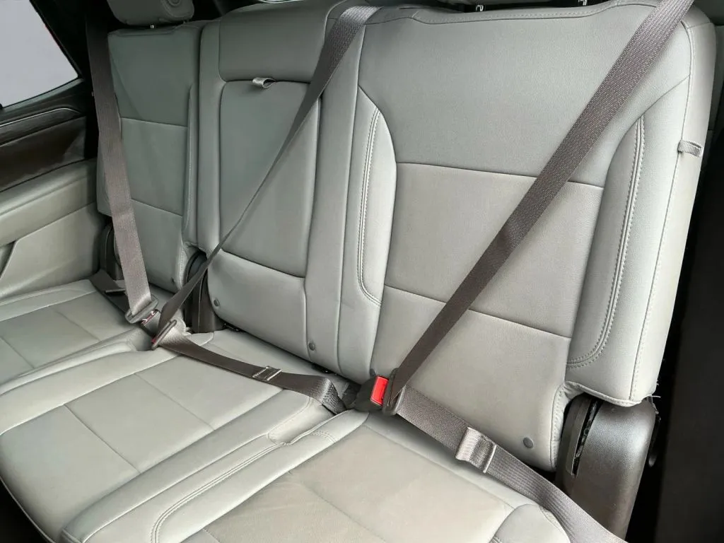 Chevrolet Tahoe photo 14