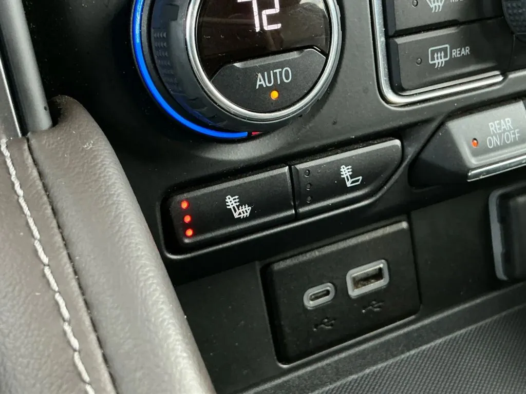 Chevrolet Tahoe photo 33