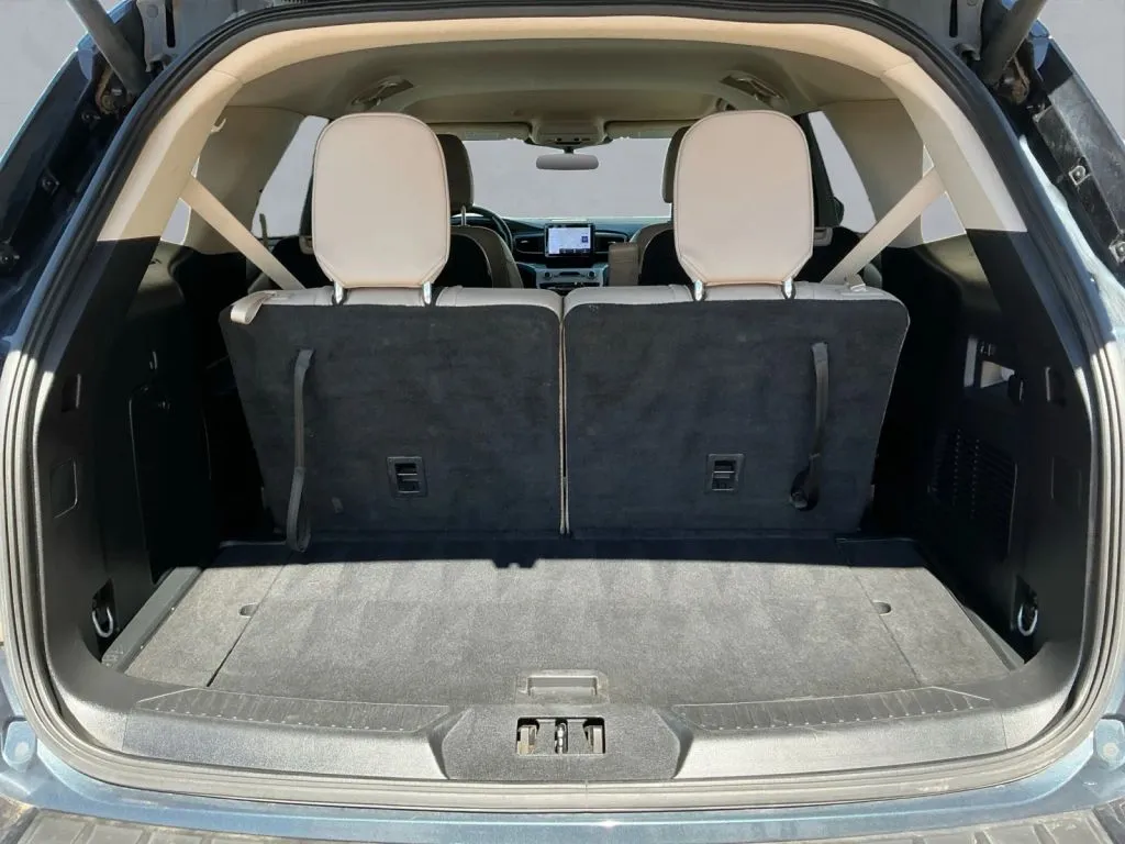 Ford Explorer photo 21