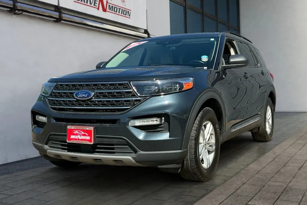 Ford Explorer photo 6