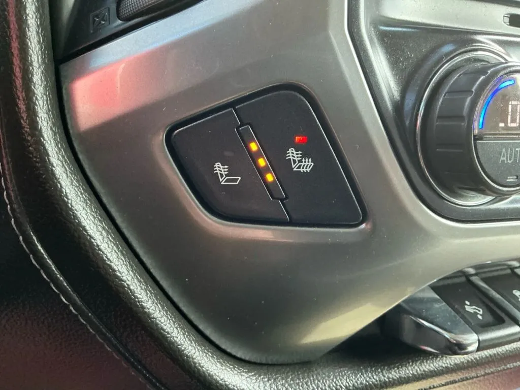 Chevrolet Silverado photo 31