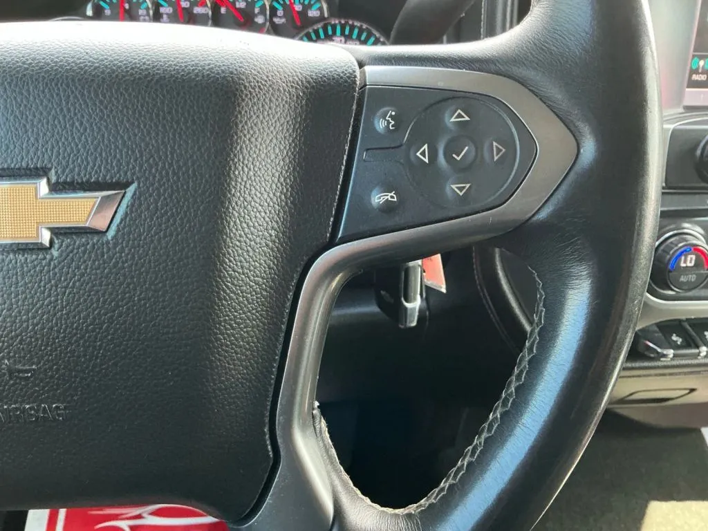 Chevrolet Silverado photo 27