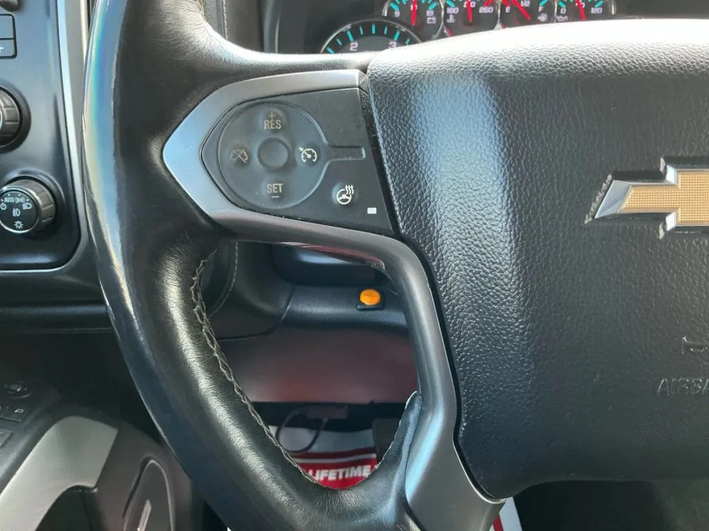 Chevrolet Silverado photo 26