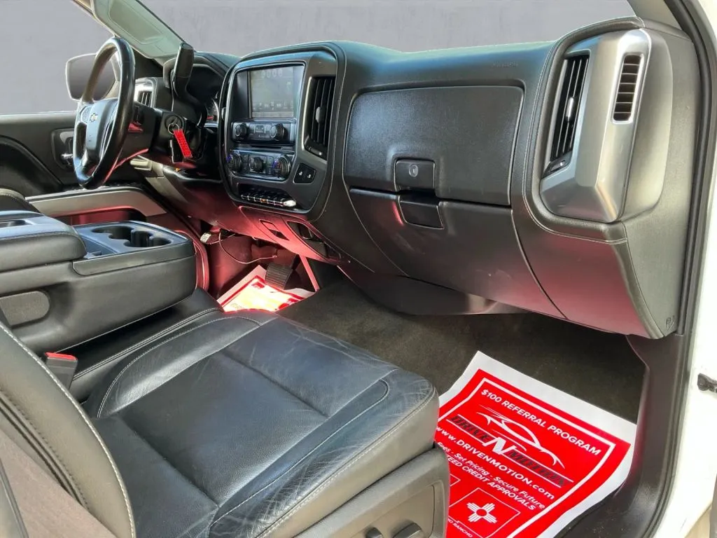 Chevrolet Silverado photo 20