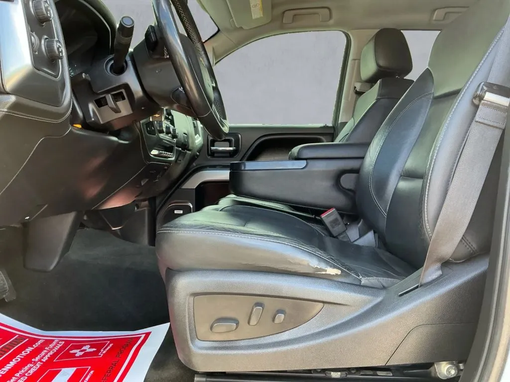 Chevrolet Silverado photo 12