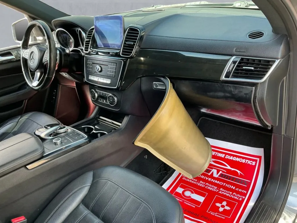 Mercedes-Benz GLS photo 20