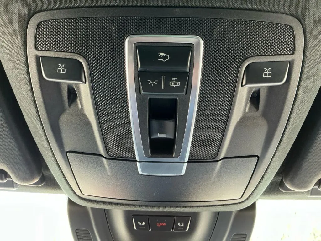 Mercedes-Benz GLS photo 37