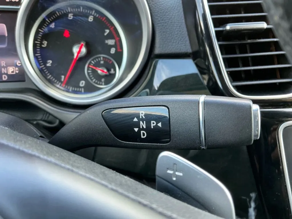 Mercedes-Benz GLS photo 34