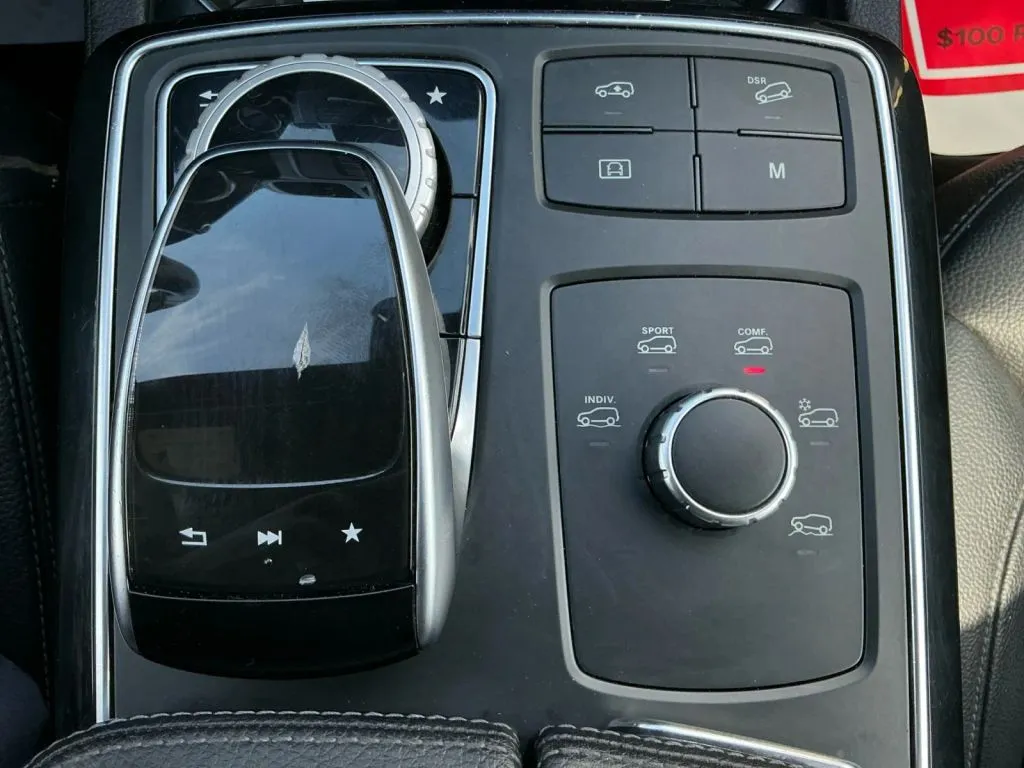 Mercedes-Benz GLS photo 35
