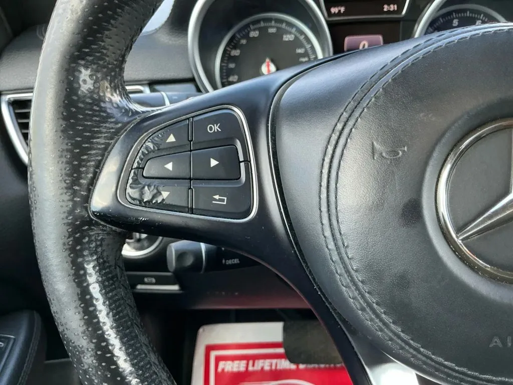 Mercedes-Benz GLS photo 27
