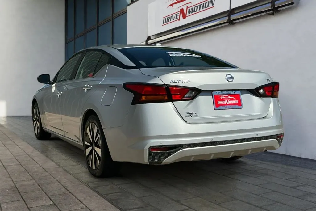More photos of 2021 Nissan Altima 2.5 SV Sedan 4D at Drive N-Motion Greeley, CO