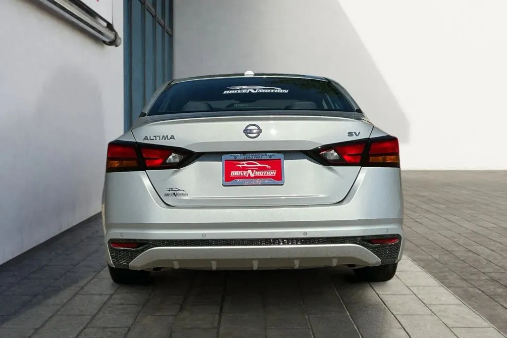 More photos of 2021 Nissan Altima 2.5 SV Sedan 4D at Drive N-Motion Greeley, CO