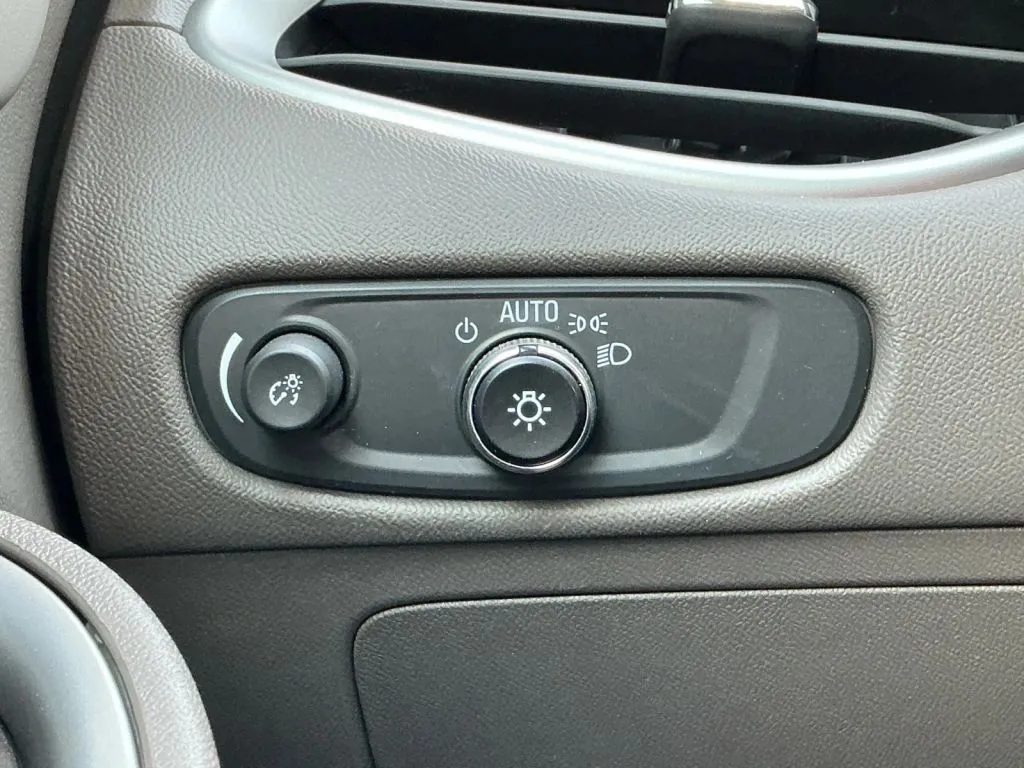 Chevrolet Malibu photo 34