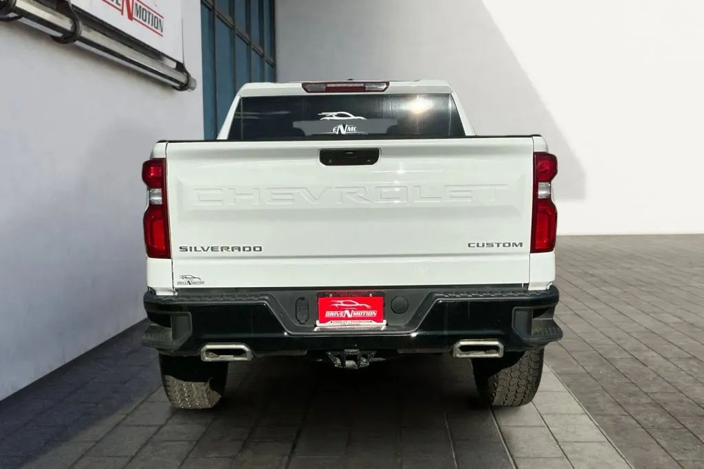 More photos of 2020 Chevrolet Silverado 1500 Crew Cab Custom Trail Boss Pickup 4D 5 3/4 ft at Drive N-Motion Greeley, CO