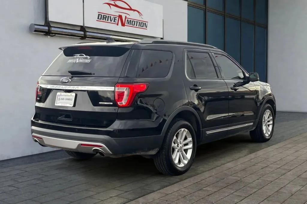 More photos of 2016 Ford Explorer XLT Sport Utility 4D at Drive N-Motion Greeley, CO