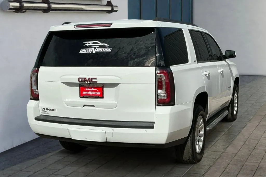 More photos of 2015 GMC Yukon SLT Sport Utility 4D at Drive N-Motion Greeley, CO
