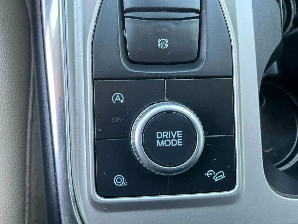Ford Explorer photo 35