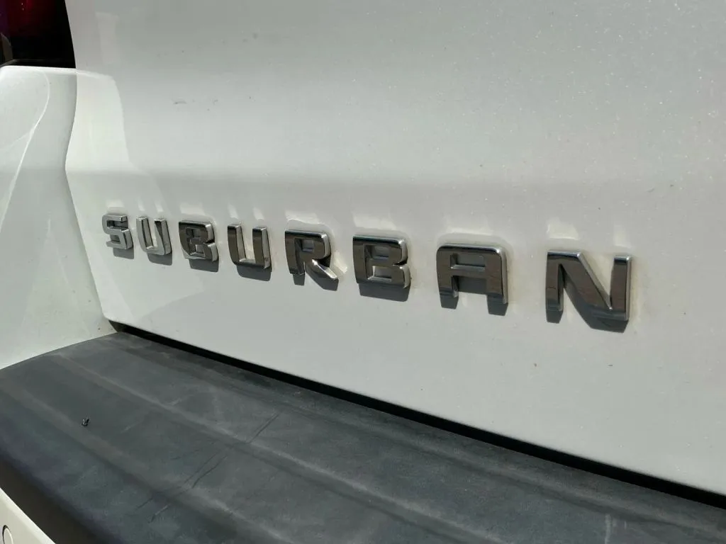 Chevrolet Suburban photo 37