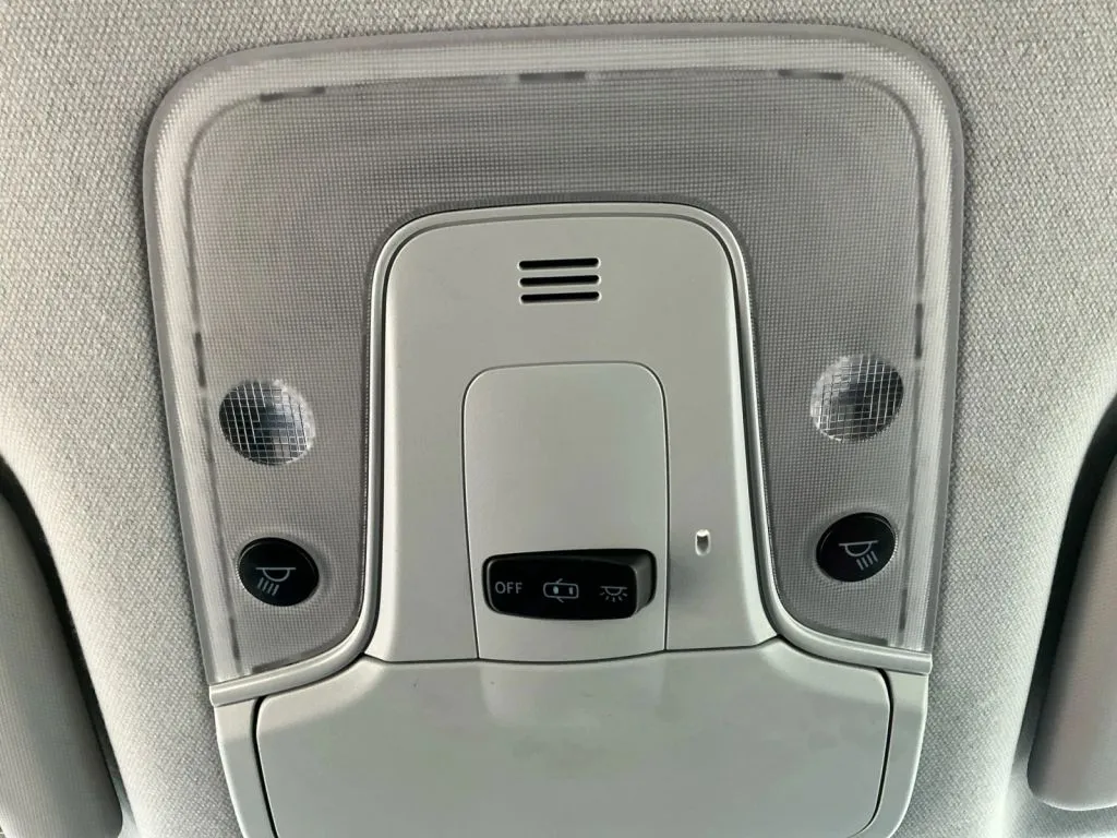 Toyota Prius photo 34