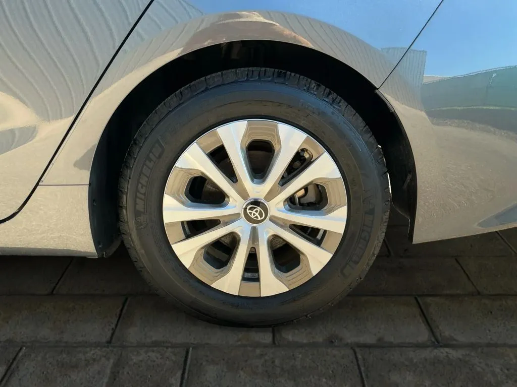 Toyota Prius photo 17