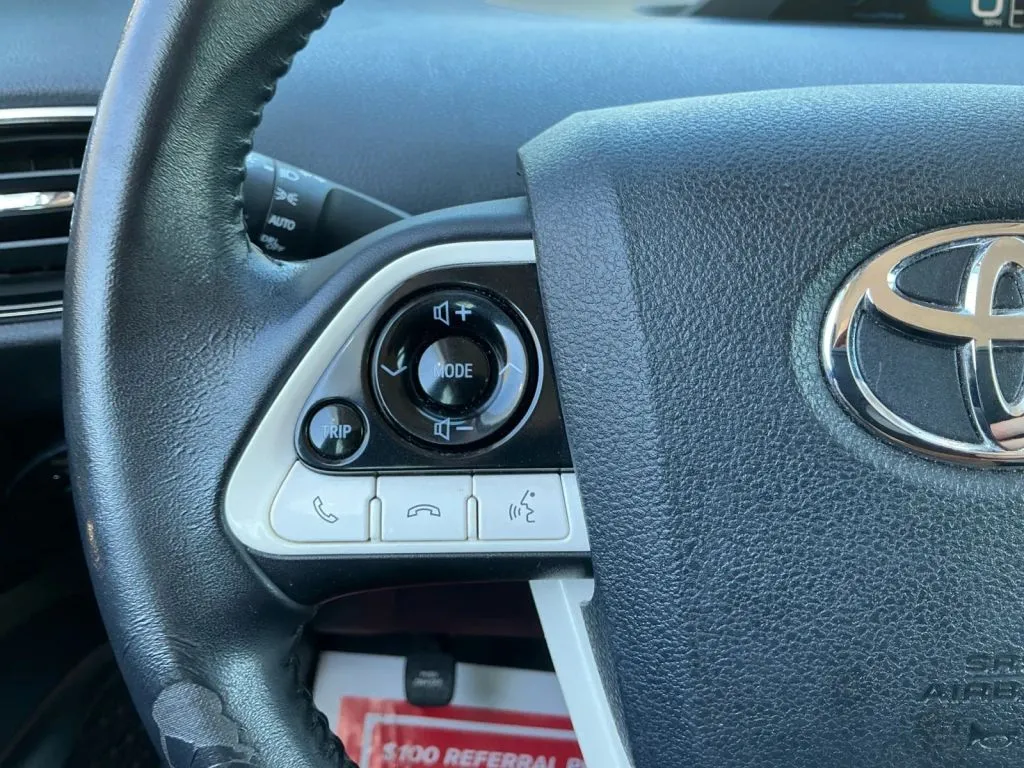 Toyota Prius photo 26