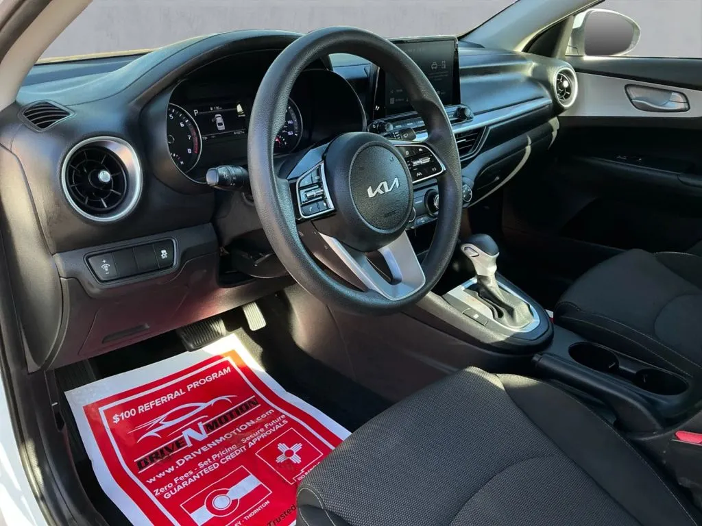 Kia Forte photo 13