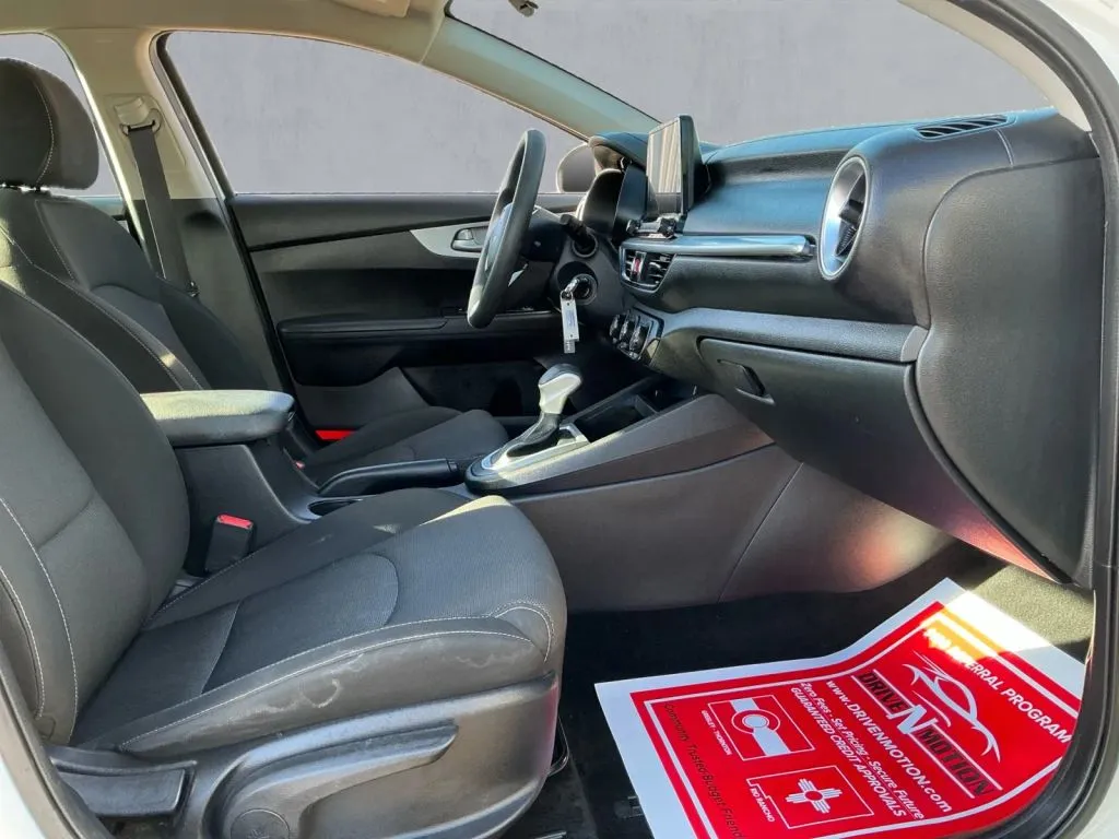 Kia Forte photo 21