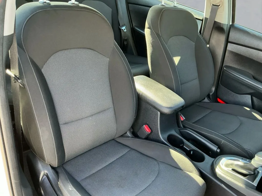 Kia Forte photo 22