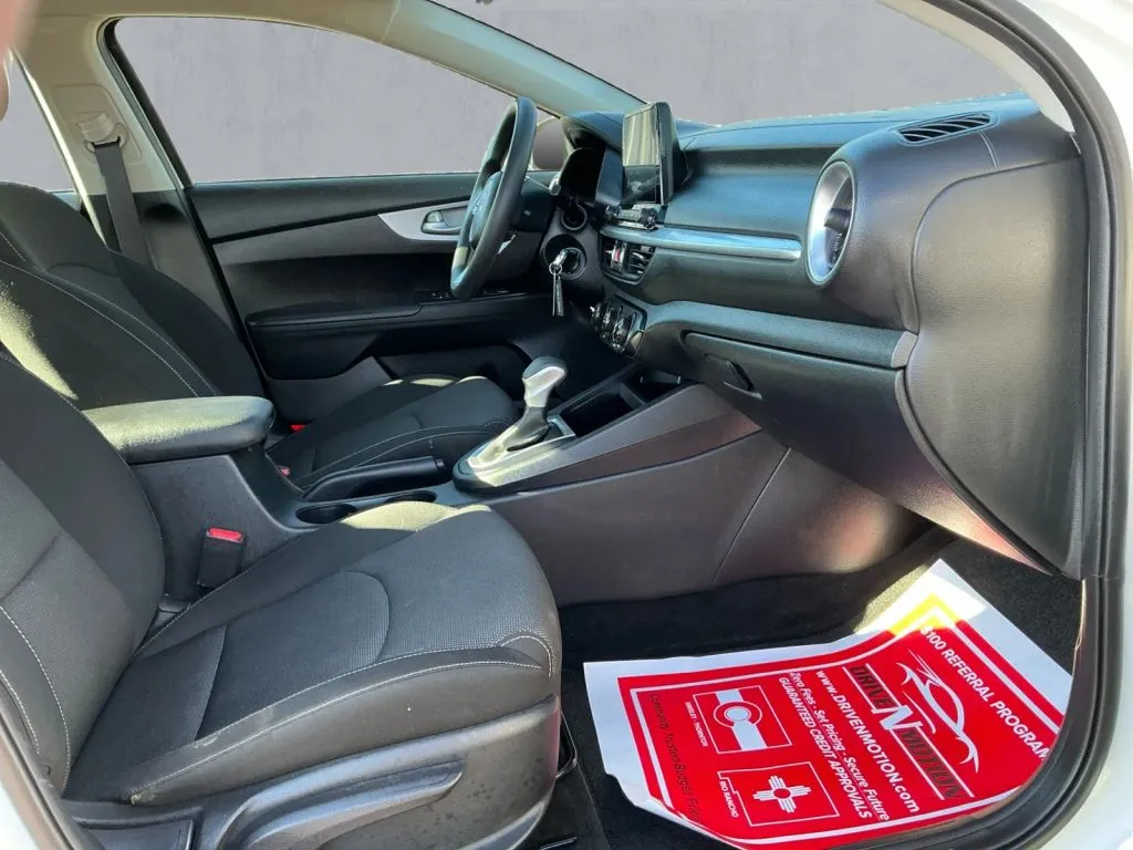 Kia Forte photo 21