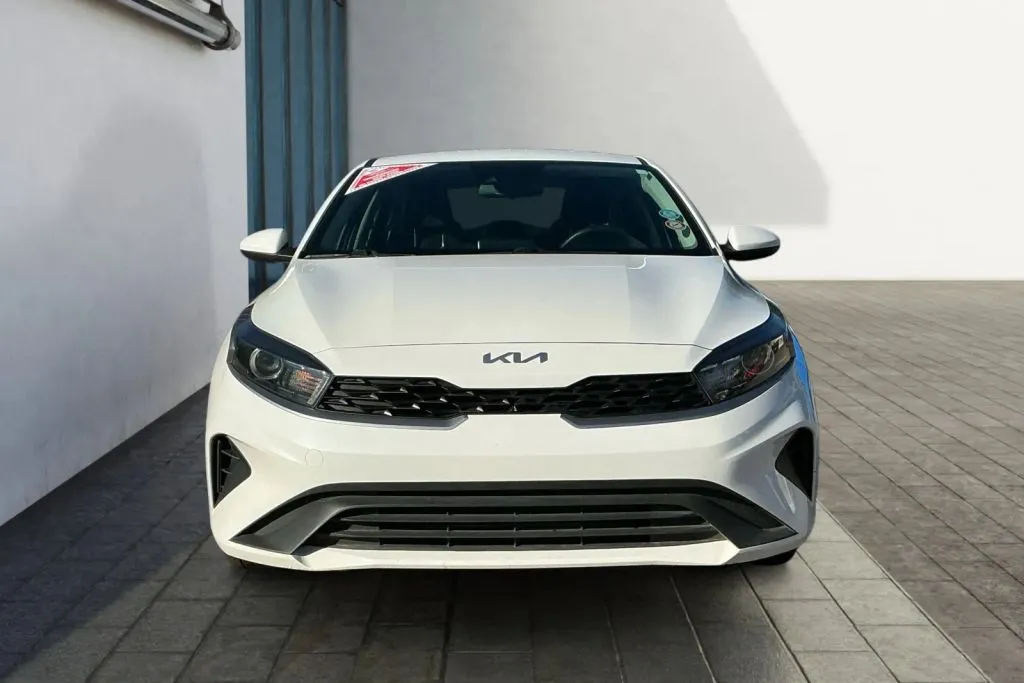 Kia Forte photo 8