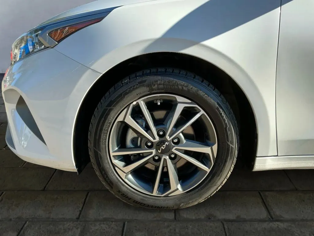 Kia Forte photo 24