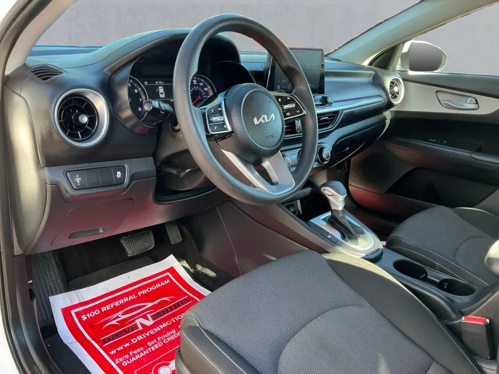 Kia Forte photo 13