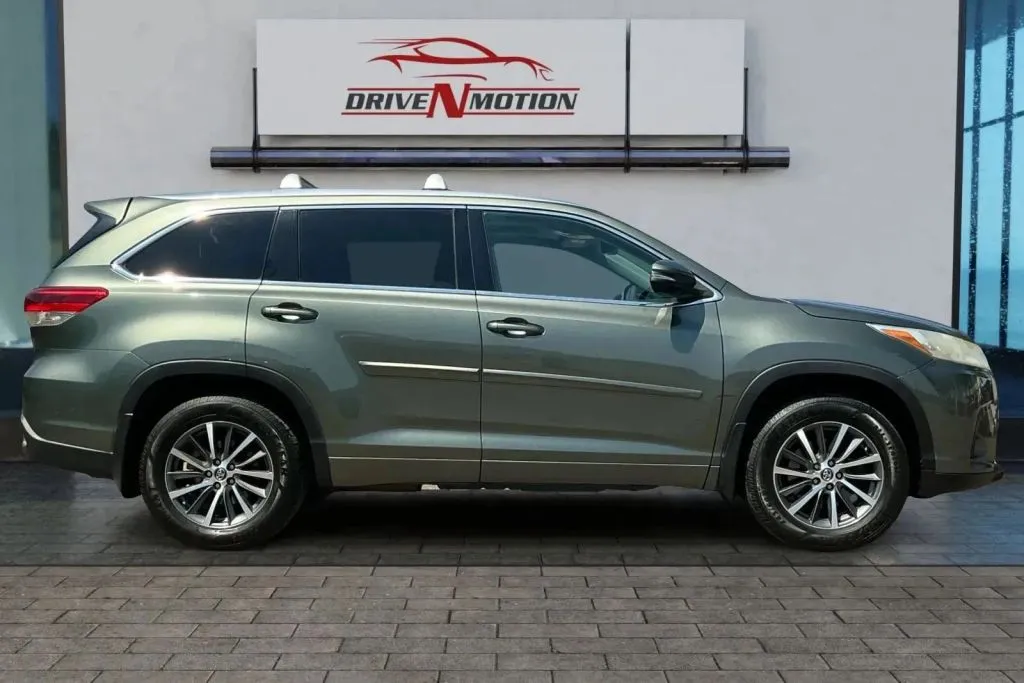 Photos of 2018 Toyota Highlander XLE Sport Utility 4D for sale in Greeley, CO at Drive N-Motion Greeley