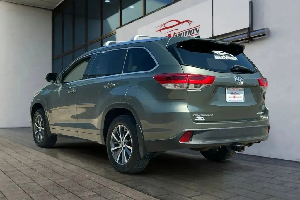 Photos of 2018 Toyota Highlander XLE Sport Utility 4D for sale in Greeley, CO at Drive N-Motion Greeley