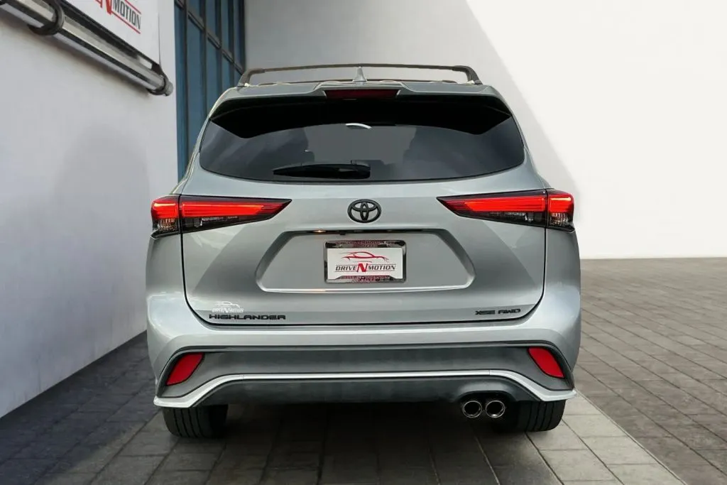 More photos of 2023 Toyota Highlander XSE Sport Utility 4D at Drive N-Motion Greeley, CO