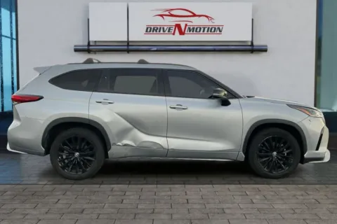 Another view of 2023 Toyota Highlander XSE Sport Utility 4D for sale in Greeley, CO at Drive N-Motion Greeley