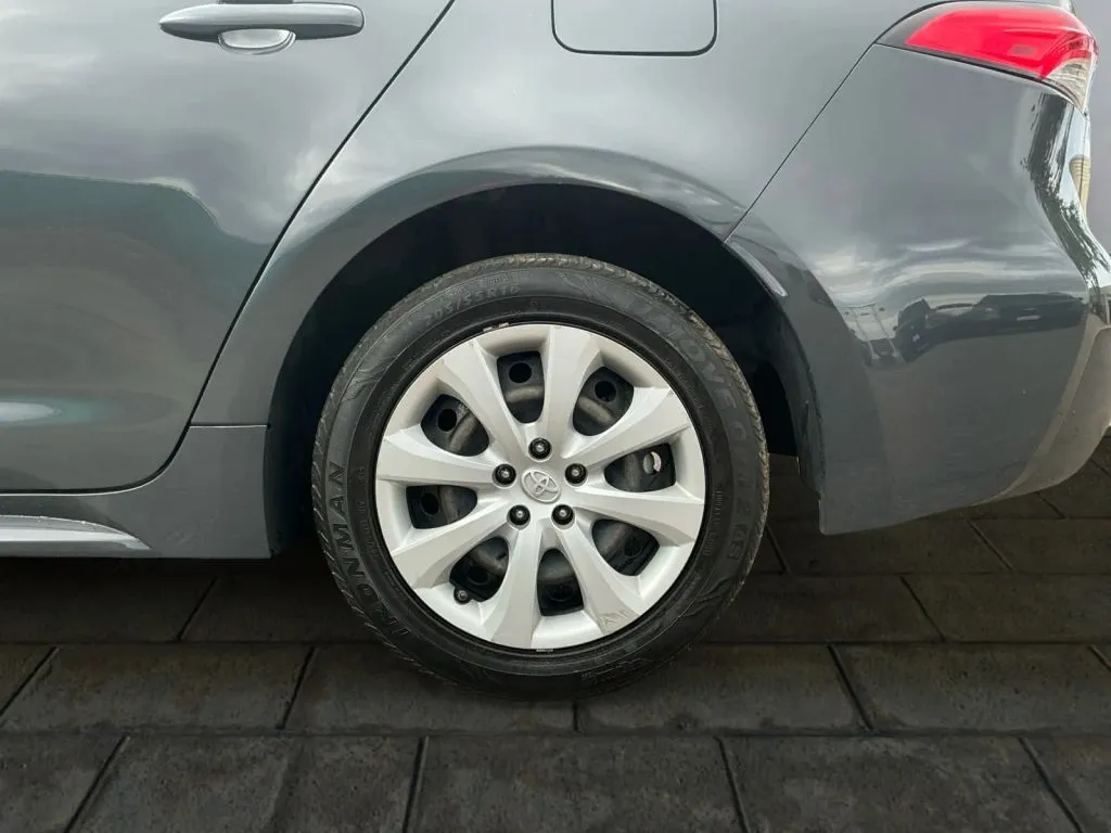Toyota Corolla photo 18