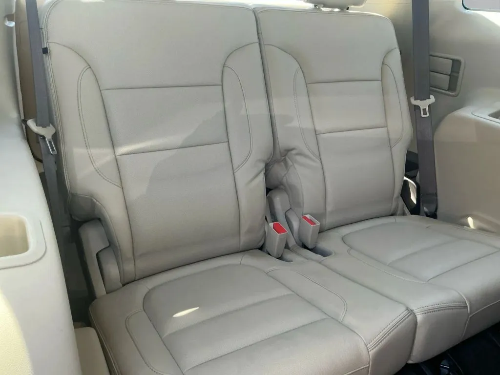 GMC Acadia photo 17