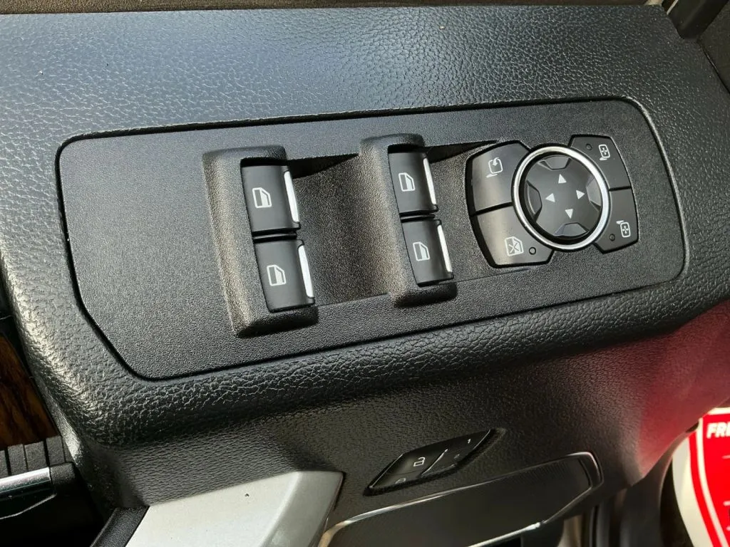 Ford F-150 photo 11