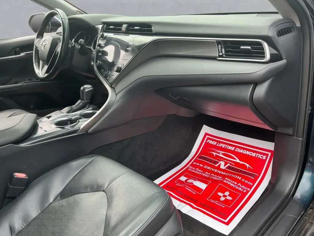 Toyota Camry photo 20