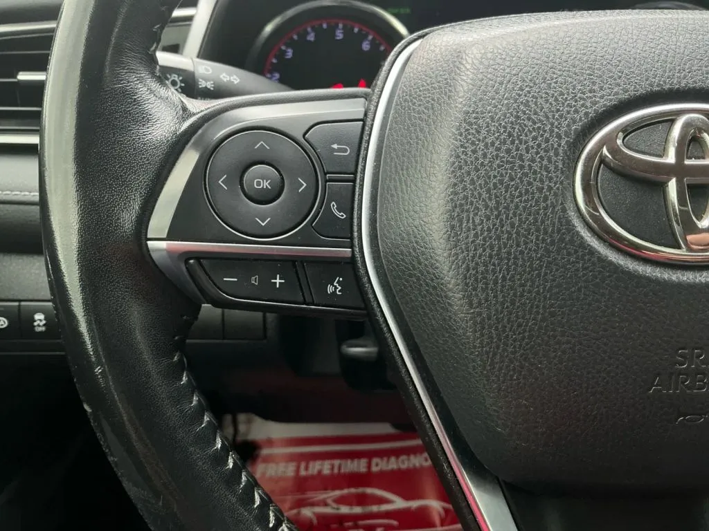Toyota Camry photo 26