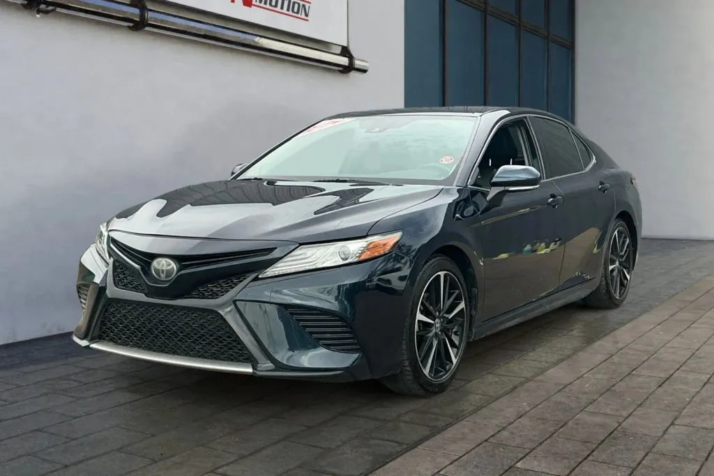 Toyota Camry photo 7