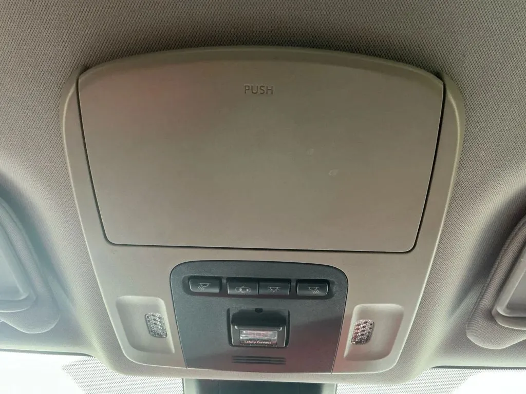 Toyota Camry photo 36